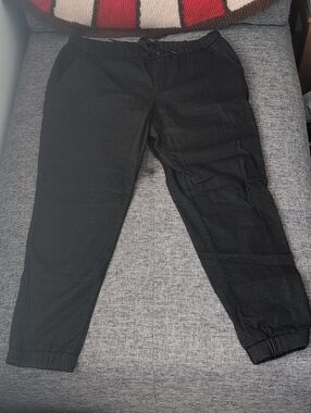 Uniqlo Women's Black Drawstring Jogger Jeans